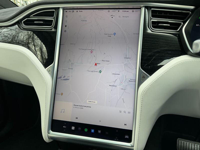 TESLA MODEL X  90D (Dual Motor)  2017