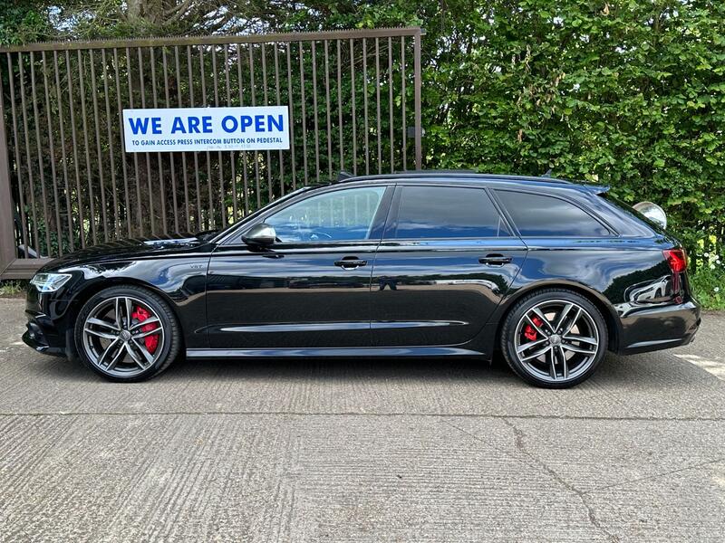 AUDI S6 Avant Black Edition 4.0 TFSI V8 Estate 5dr S Tronic Quattro 2017