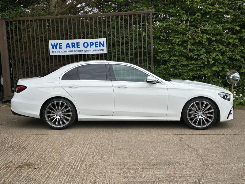 MERCEDES-BENZ E CLASS 2.0 E220d AMG Line 2021