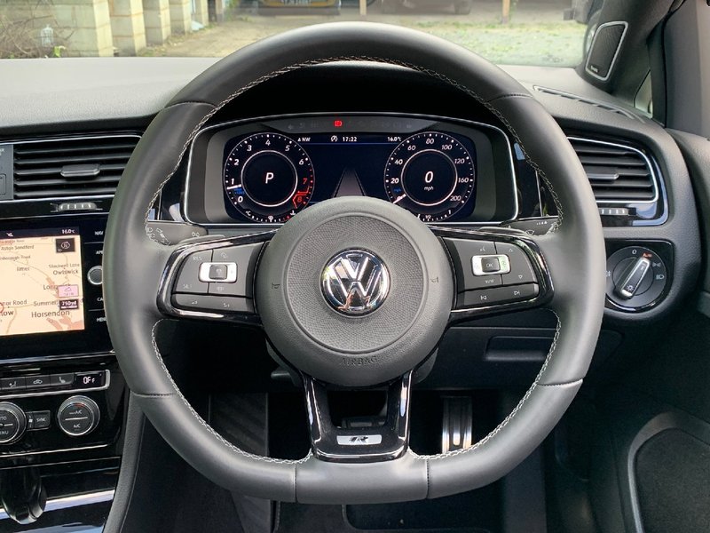 VOLKSWAGEN GOLF 2.0 TSI R Hatchback 5dr DSG 4MOTION 2019