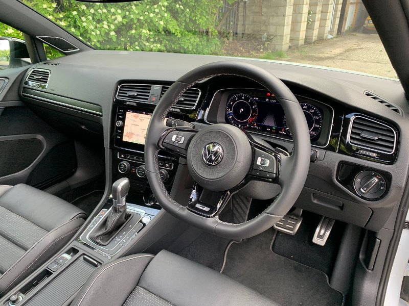 VOLKSWAGEN GOLF 2.0 TSI R Hatchback 5dr DSG 4MOTION 2019