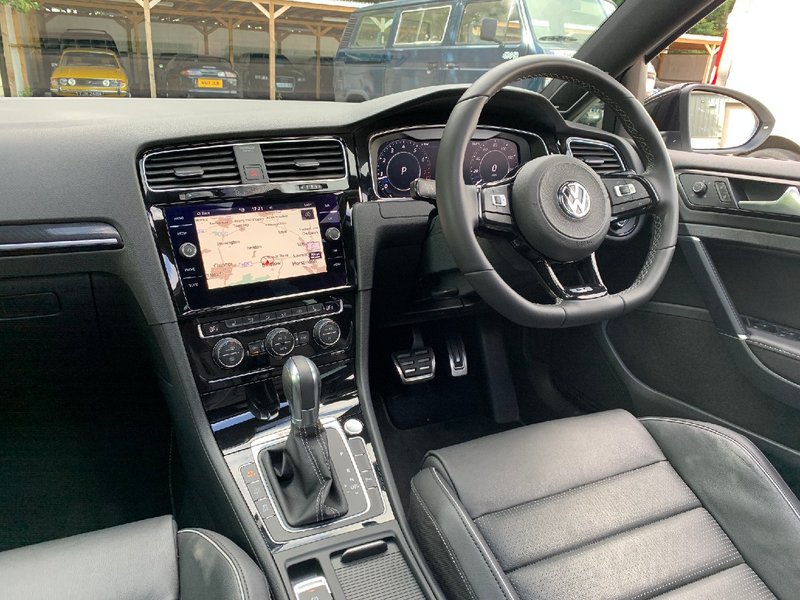 VOLKSWAGEN GOLF 2.0 TSI R Hatchback 5dr DSG 4MOTION 2019