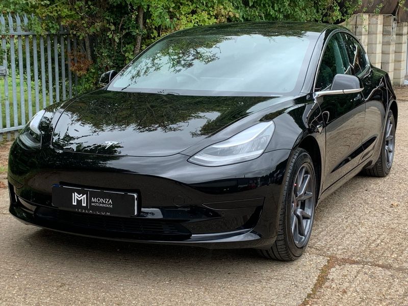 TESLA MODEL 3 Standard Range Plus 2020