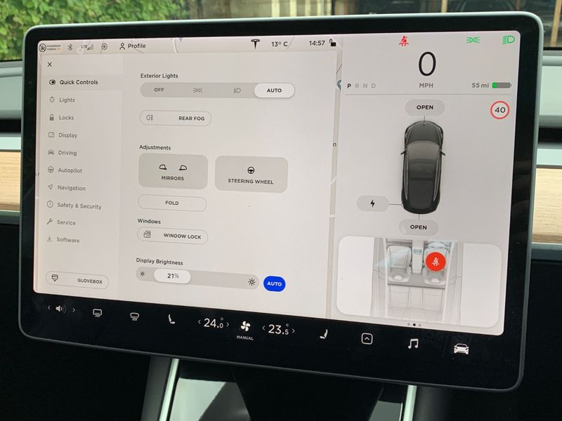 TESLA MODEL 3 Standard Range Plus 2020