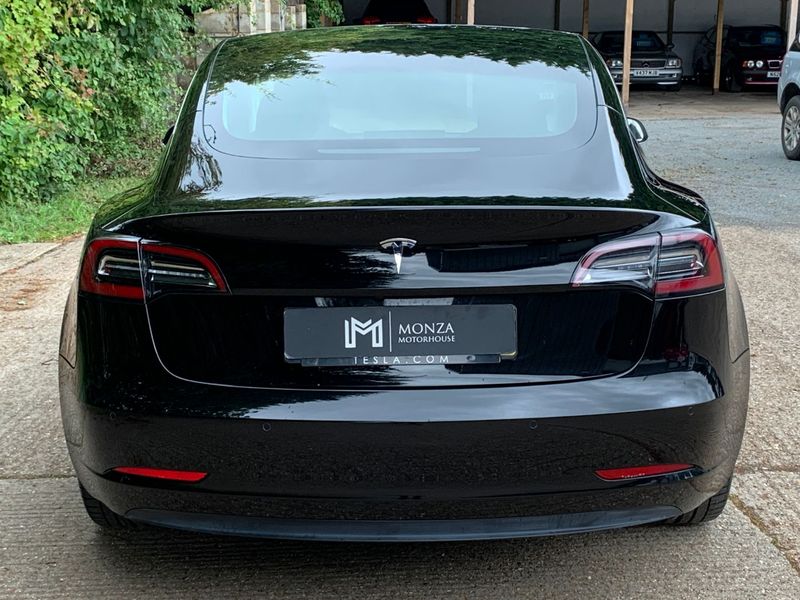 TESLA MODEL 3 Standard Range Plus 2020