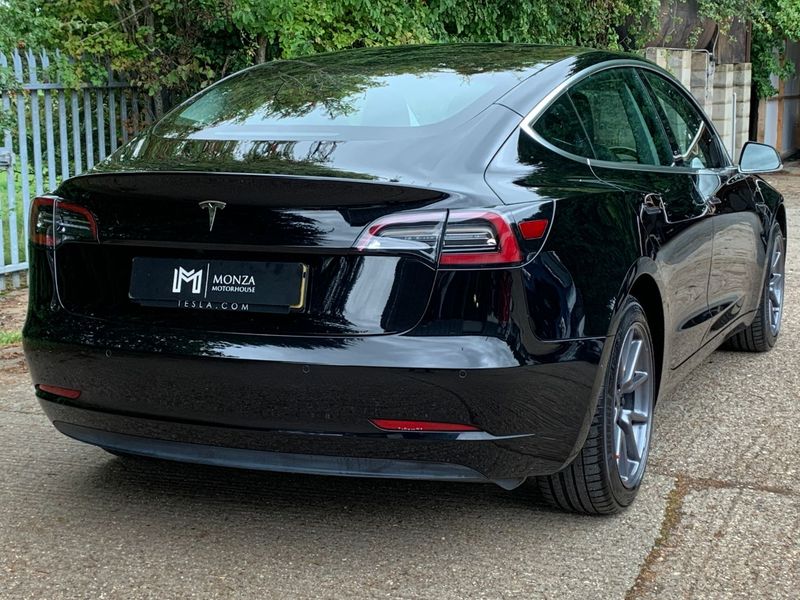 TESLA MODEL 3 Standard Range Plus 2020