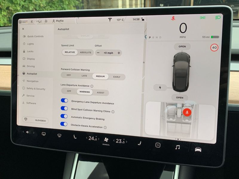 TESLA MODEL 3 Standard Range Plus 2020