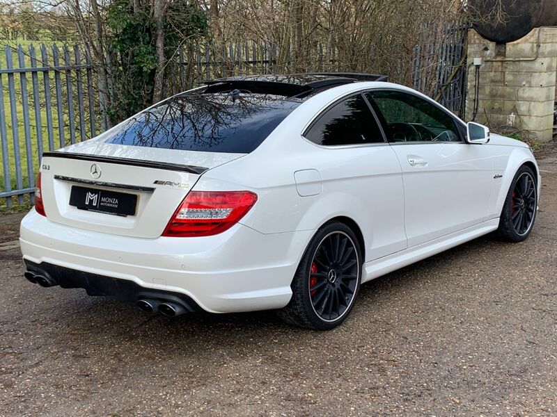 MERCEDES-BENZ C CLASS C63 AMG MCT 7S 2012