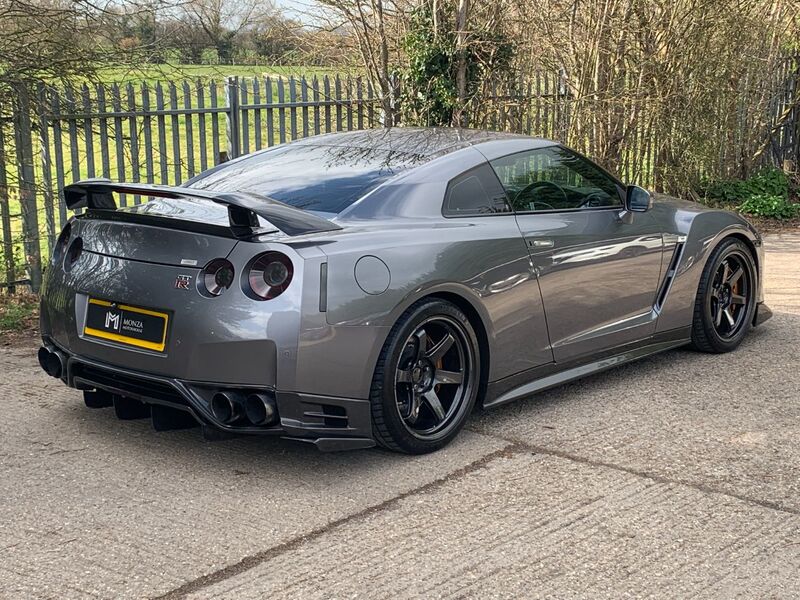 NISSAN GT-R 3.8 V6 Black Edition 2010