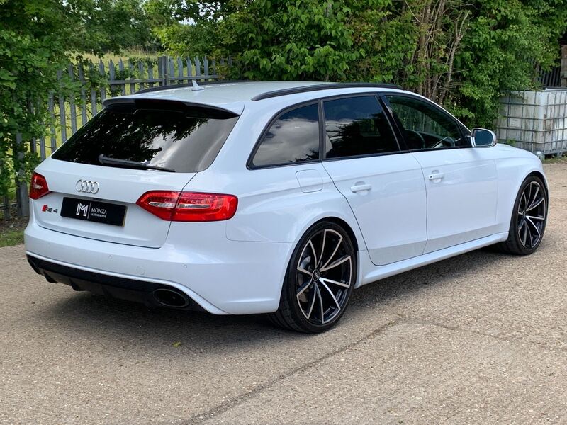 AUDI RS4 Avant 4.2 FSI V8 S Tronic Quattro 2015