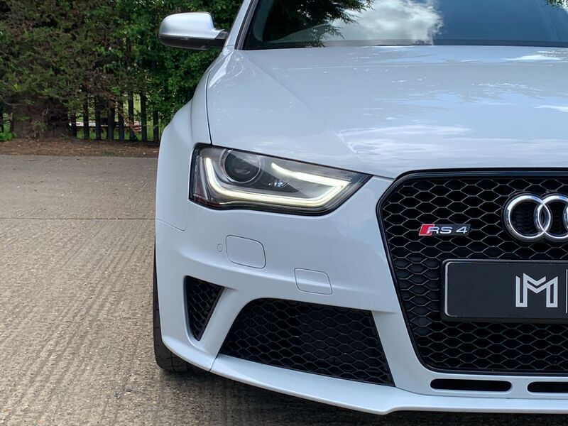 AUDI RS4 Avant 4.2 FSI V8 S Tronic Quattro 2015