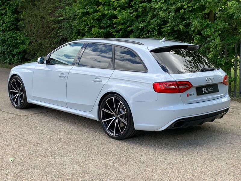 AUDI RS4 Avant 4.2 FSI V8 S Tronic Quattro 2015