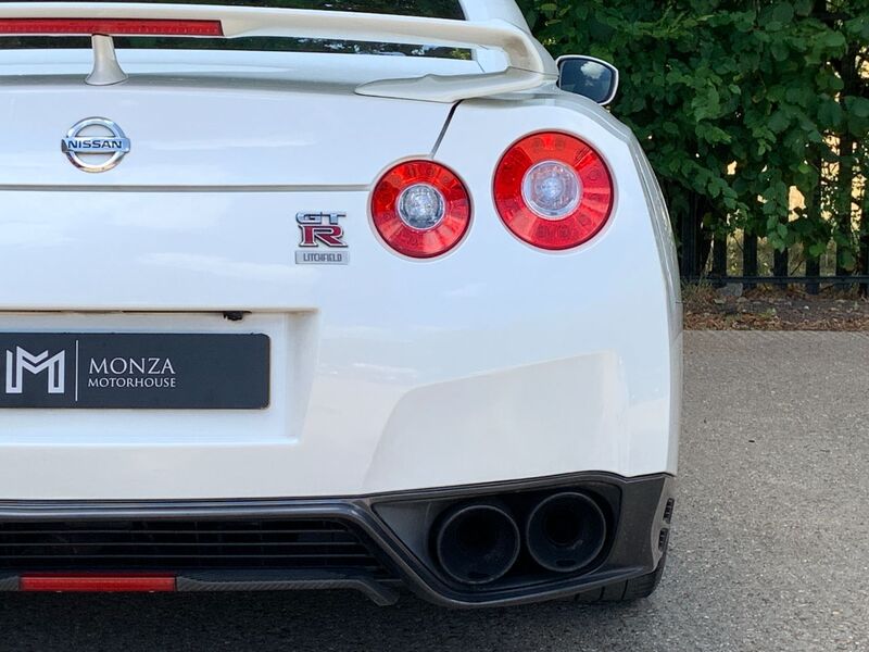 NISSAN GT-R 3.8 V6 Premium Auto 2014