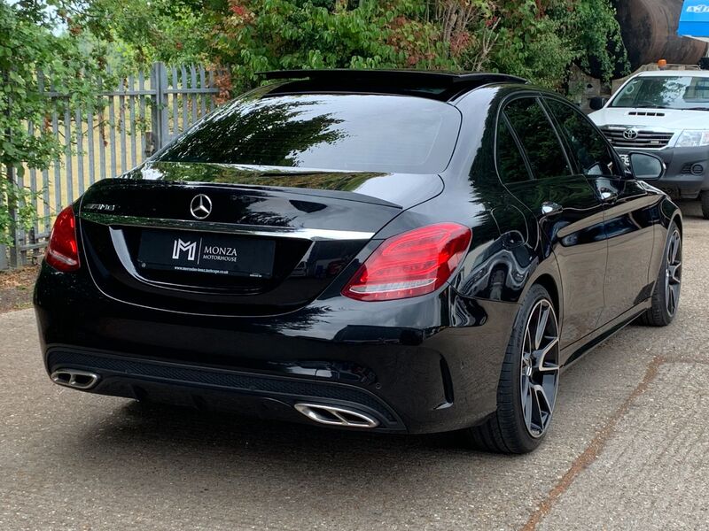 MERCEDES-BENZ C CLASS C220d AMG Line Premium Plus 7G-Tronic+ 2015