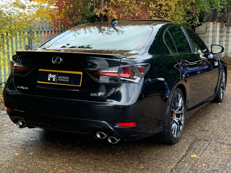 LEXUS GS F 5.0 V8 2016