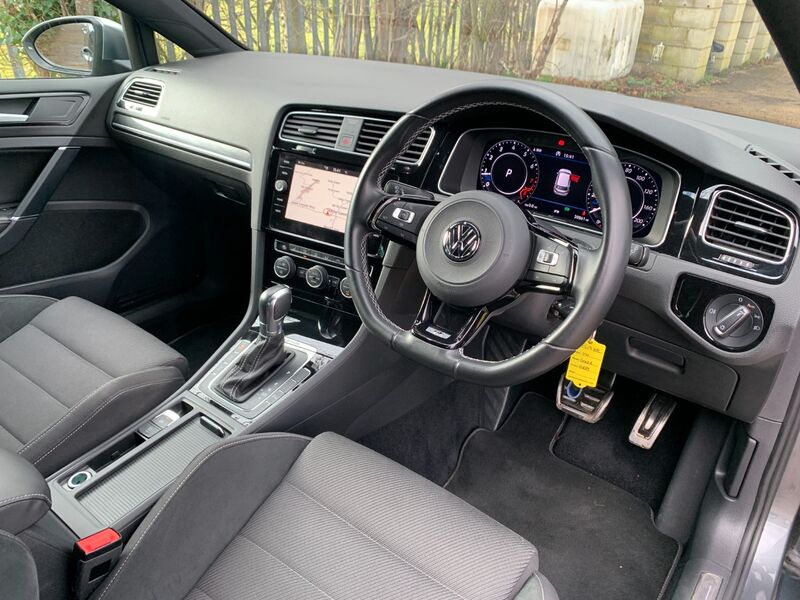 VOLKSWAGEN GOLF 2.0 TSI R Hatchback 5dr DSG 4MOTION 2019