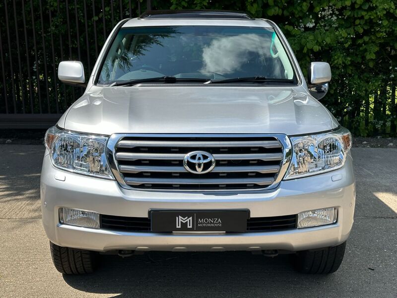 TOYOTA LAND CRUISER 4.5 D-4D V8 Auto 4WD 2010