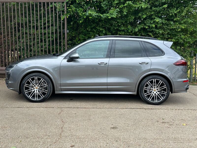 PORSCHE CAYENNE 4.2 TD V8 S 2016